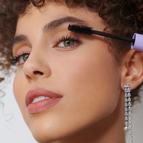 mascara